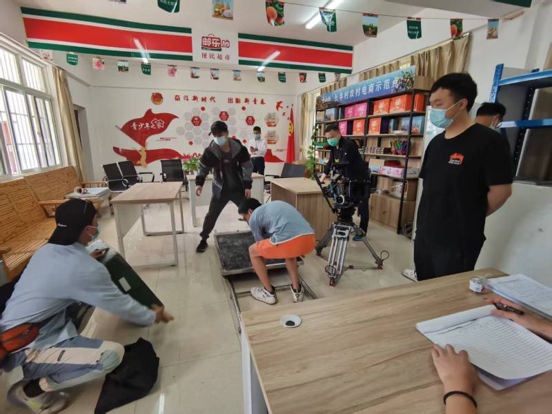 追星女孩心理学分析报告：田家庵区广告片拍摄公司揭秘饭圈应援式传播逻辑